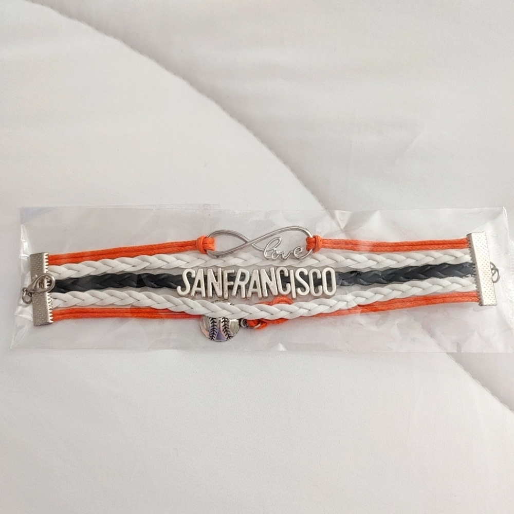 NWT San Francisco Giants charm bracelet